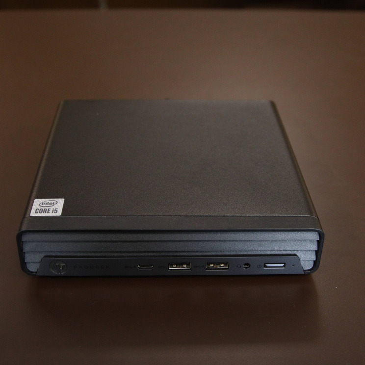 Front-facing laptop product