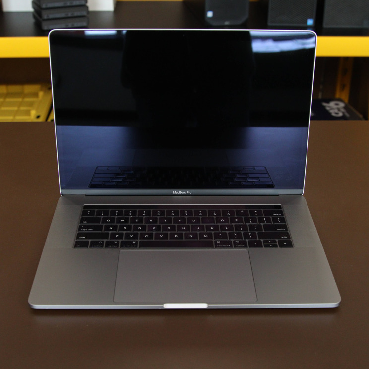 Front-facing laptop product